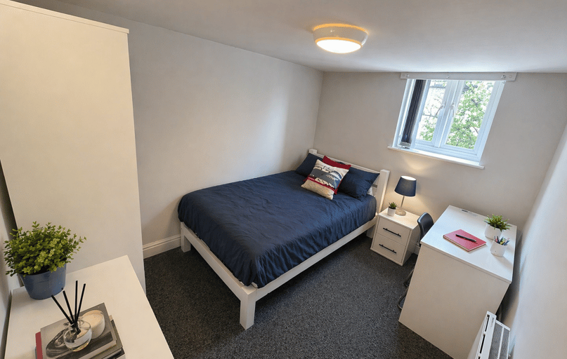 Rhymney Street, Plasnewydd, Cardiff - Image 1