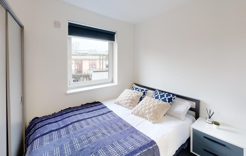 Deluxe Double Studio, Burges House, 1 Trinity Street, City Centre, Coventry - Image 1