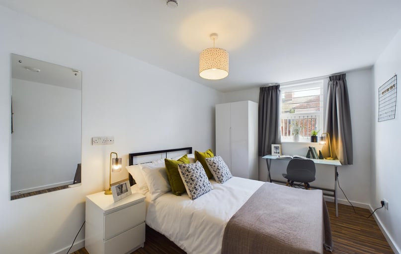 Deramore Street, Rusholme, Manchester - Image 1