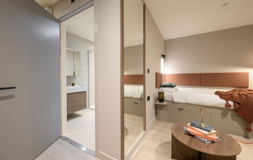Deluxe Studio Wet Room, The Pepper Mill, 24-36 Dunedin Street, Marchmont, Edinburgh - Image 1