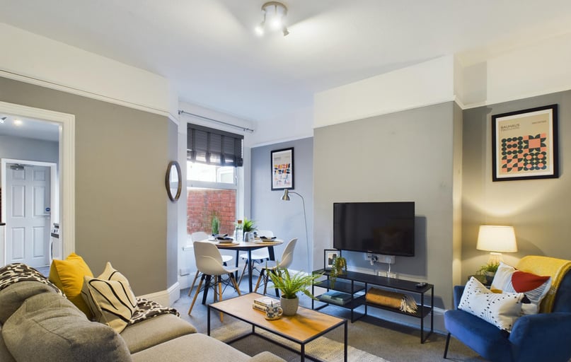 Westbourne Grove, West End, Lincoln - Image 1
