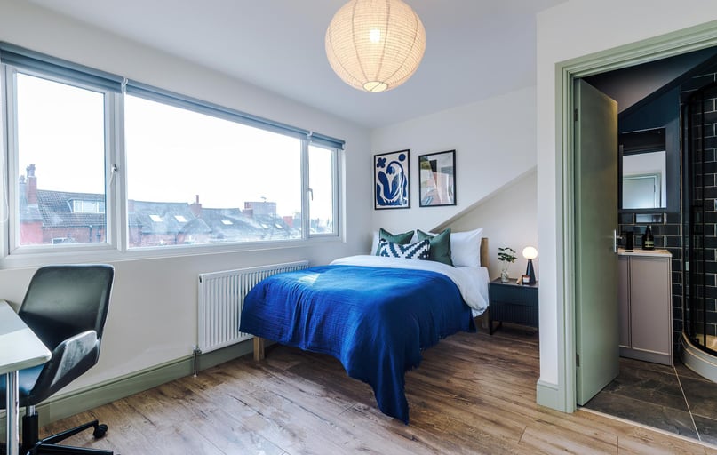 Consort Terrace, Woodhouse, Leeds - Image 1