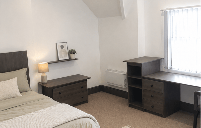 Derby Road, City Centre, Loughborough - Image 1