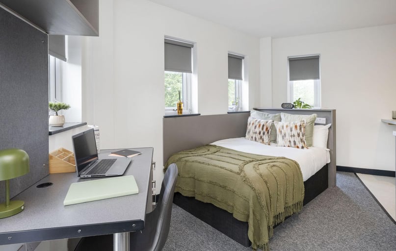 Gold Studio, Icon House, Registry Street, City Centre, Stoke - Image 1