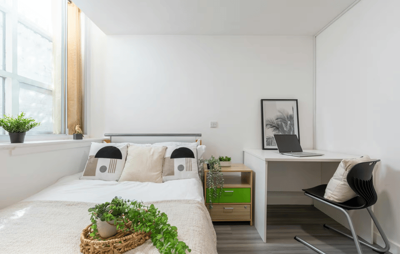 Gold Non Ensuite, Castle Gate, 33-44 Castle Gate, City Centre, Nottingham - Image 1