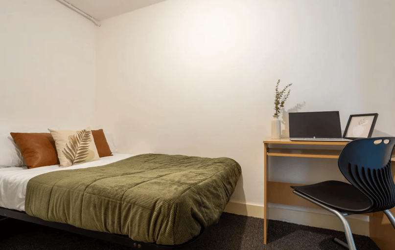 Bronze Non Ensuite - Top Floor, The Grafton, 60 Grafton Street, Ardwick, Manchester - Image 1