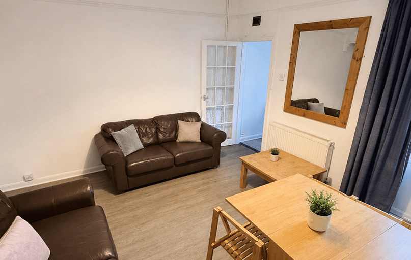 Leopold Street, City Centre, Loughborough - Image 1
