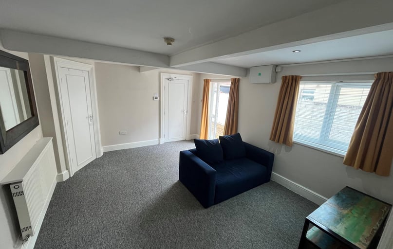 Richmond Road, Plasnewydd, Cardiff - Image 1