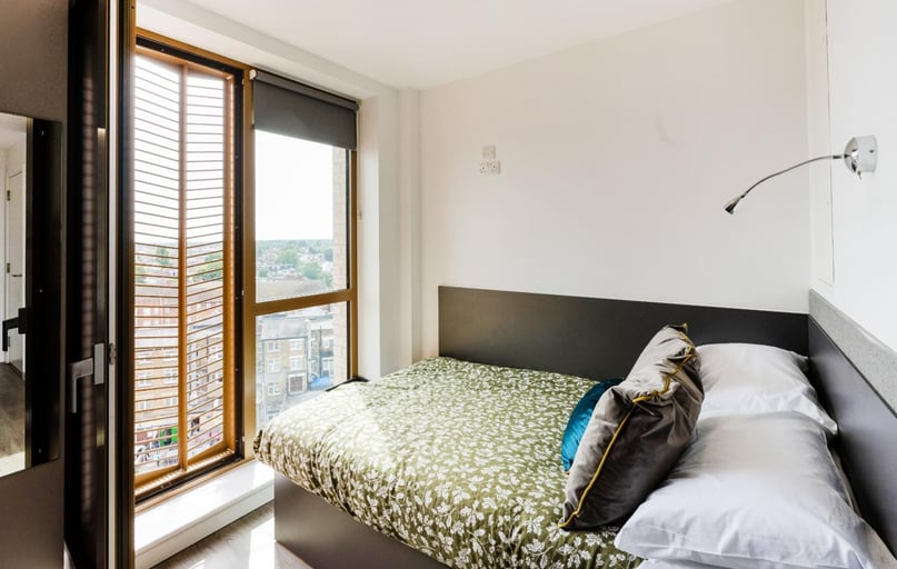 Premium Studio, The Valentine, 27-37 Perth Road, Gants Hill, London - Image 1