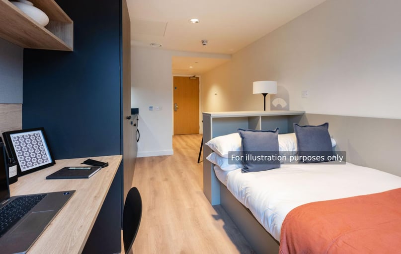 Classic Studio 17m2-18.4m2, Straits Mile, 179A Canongate, City Centre, Edinburgh - Image 1