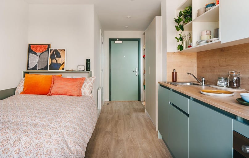 Classic Studio, City Wharf, Anderston Quay, City Centre, Glasgow - Image 1
