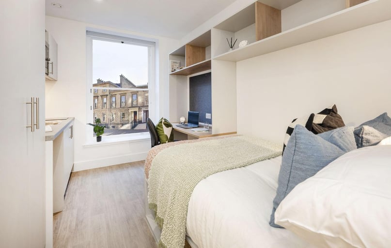 Classic Studio, Glasgow Citi View, 250 St. Vincent Street, City Centre, Glasgow - Image 1