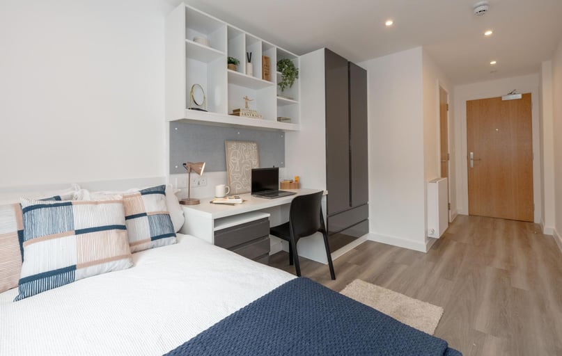 Club Ensuite, Currus Court, Rhodaus Town, City Centre, Canterbury - Image 1