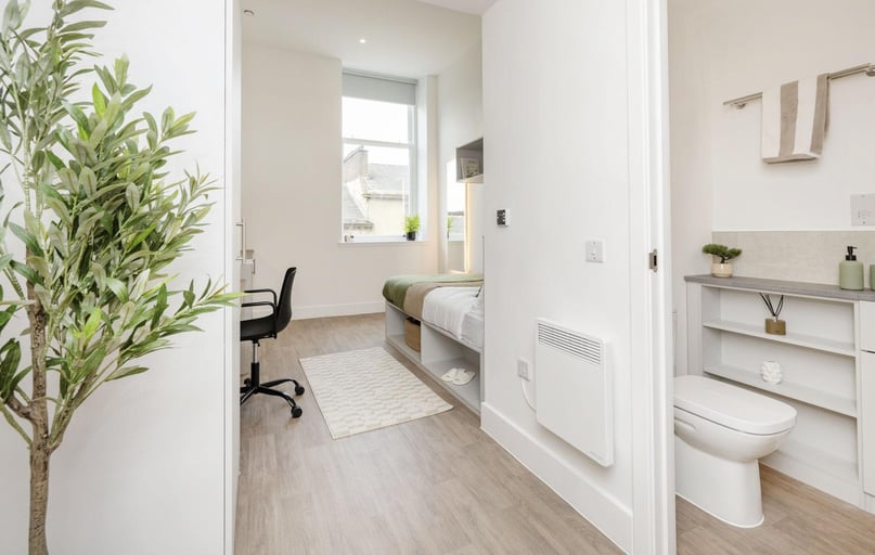 Premium Studio, Glasgow Citi View, 250 St. Vincent Street, City Centre, Glasgow - Image 1