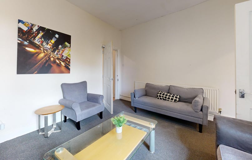 Derby Road, City Centre, Loughborough - Image 1