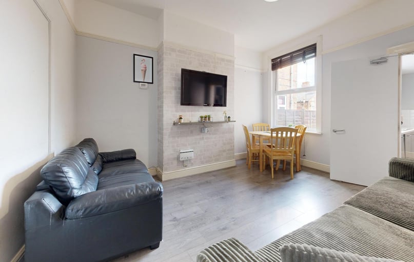 Storer Road, City Centre, Loughborough - Image 1