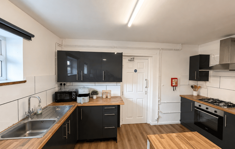 Old Ashby Road, City Centre, Loughborough - Image 1