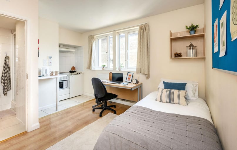Standard Studio, Brooke Hall, 17 Flodden Road, Lambeth, London - Image 1