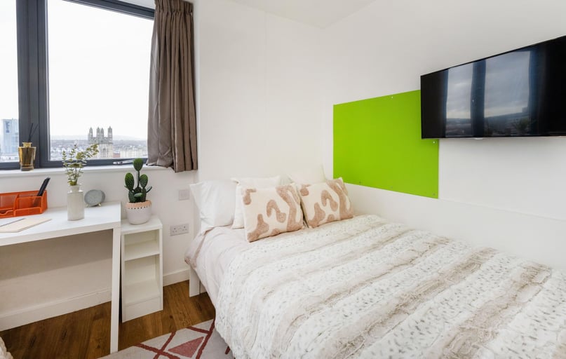 Classic Plus Studio, St Lawrence House, 29-31 Broad Street, City Centre, Bristol - Image 1