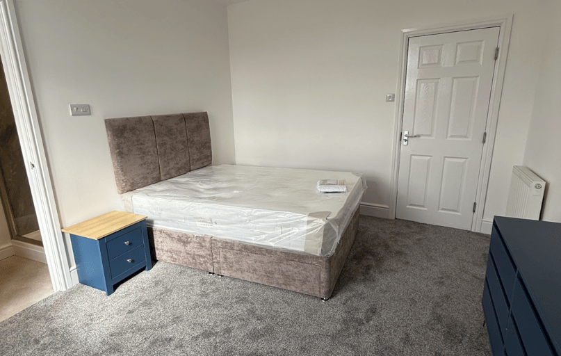Beverley Road, Newland, Hull - Image 1