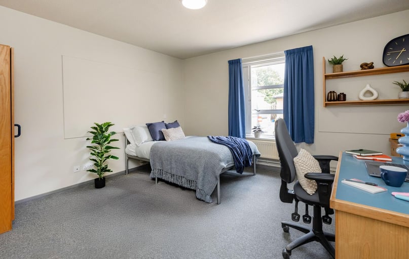 Accessible Ensuite, Hardwick Campus, St Paul's Road, St Pauls, Cheltenham - Image 1