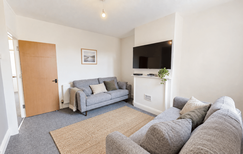 Coronation Avenue, Southdown, Bath - Image 1
