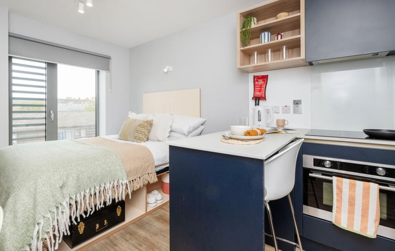 Premium, Huxley Studios, 44 Stanley Place, City Centre, Edinburgh - Image 1