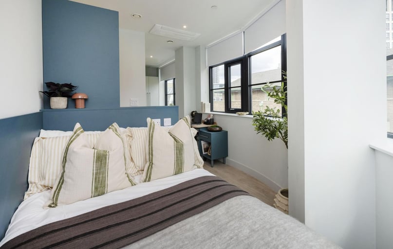 Platinum Studio, Willen House, Bath Street, Islington, London - Image 1