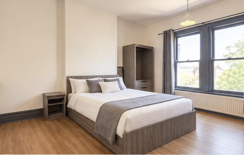 Newland, West End, Lincoln - Image 1