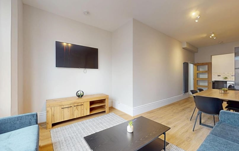 Alfreton Road, Radford, Nottingham - Image 1