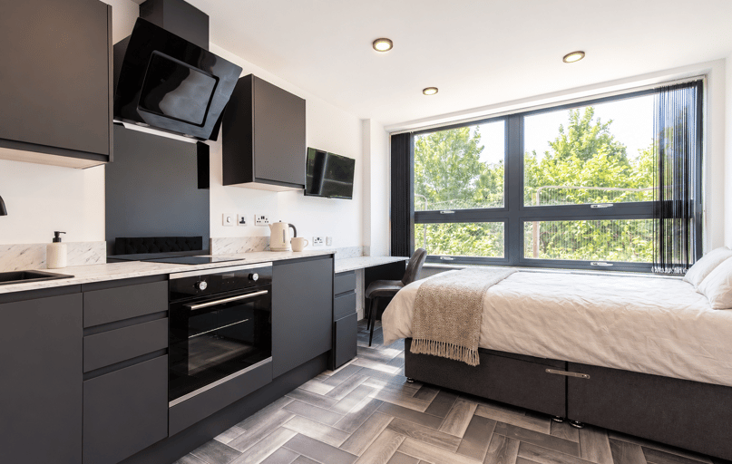 Graduation House, Beeston, Nottingham - Image 1