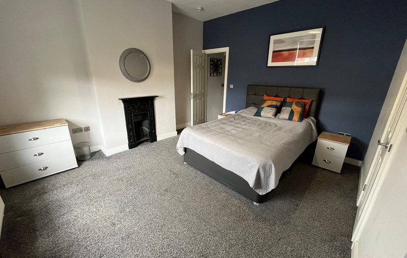 Morley, Leeds - Image 1