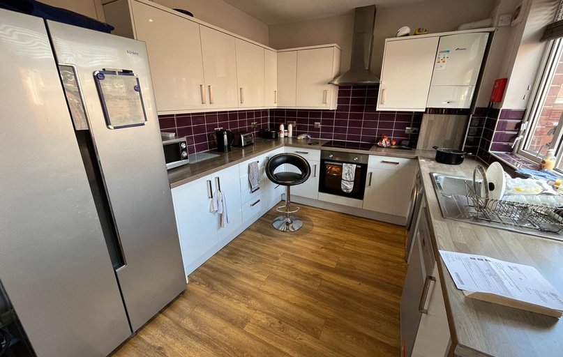 Morley, Leeds - Image 1