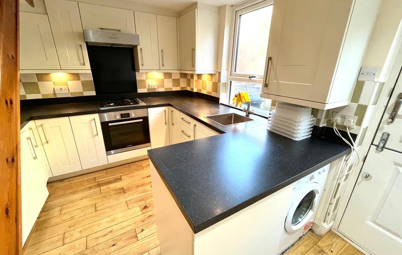 March Avenue, Moortown, Leeds - Image 1