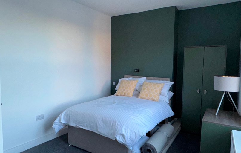 Room 5, 28 Dragon Parade, Cookridge, Leeds - Image 1