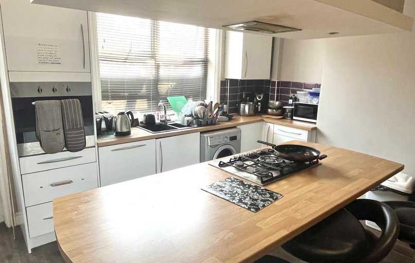 Morley, Leeds - Image 1