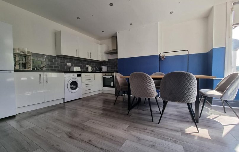 Woodside Terrace, Burley, Leeds - Image 1