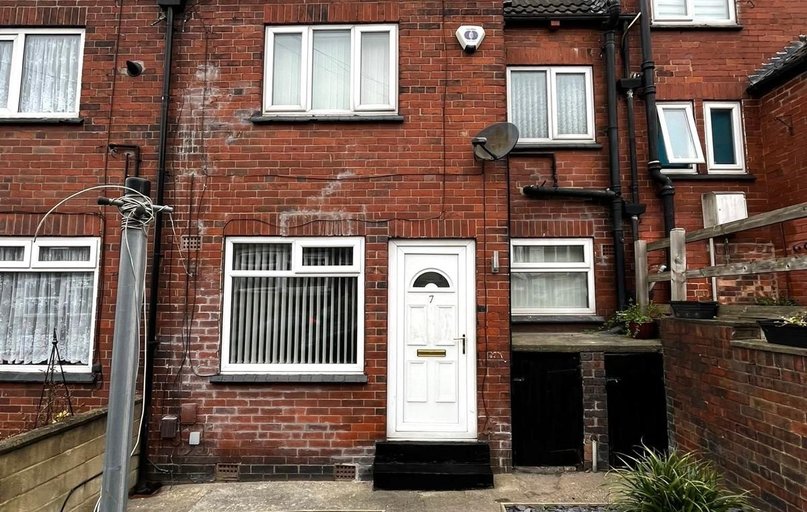 Woodside Terrace, Burley, Leeds - Image 1