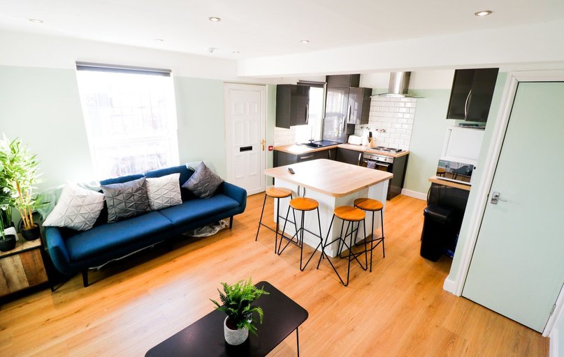 Leslie Terrace, Rampart Road, Leeds - Image 1