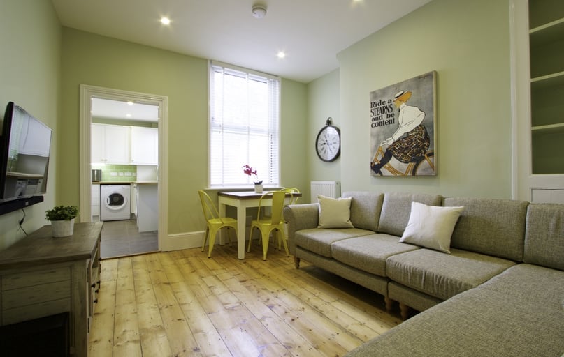 Newstead Grove, Arboretum, Nottingham - Image 1