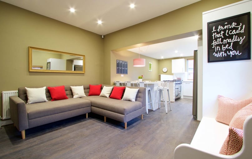 Hessle View, Hyde Park, Leeds - Image 1