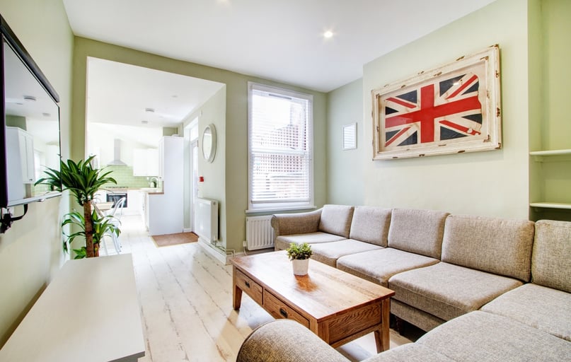 Kimbolton Avenue, Radford, Nottingham - Image 1