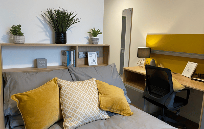 Ensuite Classic, Hillfort House, Moulsecoomb Way, Lewes Road, Brighton - Image 1