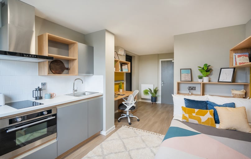 Studio Silver, Zinc Quarter, 3 Unity Street, City Centre, Bristol - Image 1