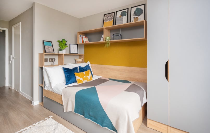 Studio Bronze, Zinc Quarter, 3 Unity Street, City Centre, Bristol - Image 1