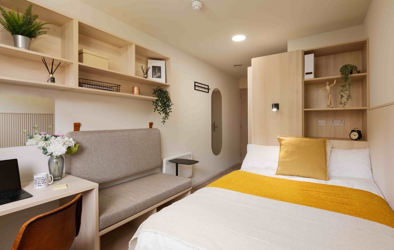 Ensuite Silver (New Style), Buchanan View, 33-35 Calgary Street, City Centre, Glasgow - Image 1