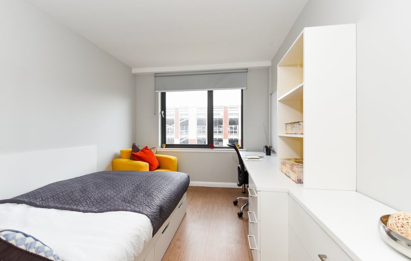 Studio classic, Merchant Studios, 6 Havannah Street, City Centre, Glasgow - Image 1