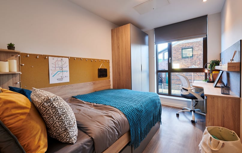 Ensuite Silver, York House, 40 Mansfield Road, Nottingham Trent University, Nottingham - Image 1