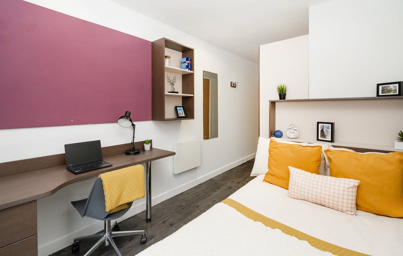 Ensuite Gold, Cornerhouse, Edward Street, Broomhall, Sheffield - Image 1