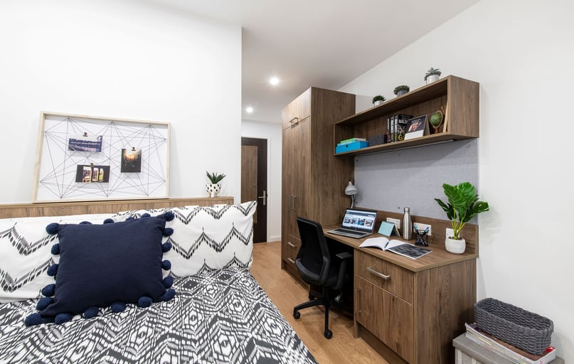 Ensuite Silver, The Oaks, Westwood Way, Westwood heath, Coventry - Image 1